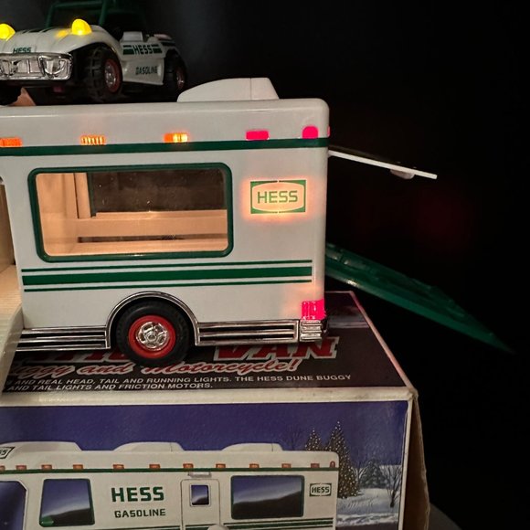 Hess Recreation Van Dune Buggy Motorcycle Lights 1998 Loading Ramp Friction Moto - Picture 6 of 10